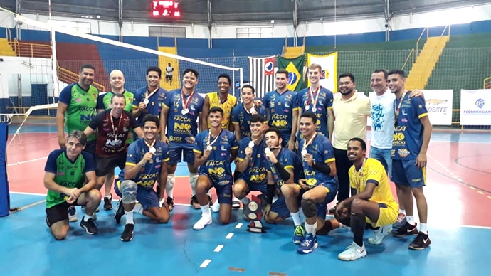Voleibol masculino de Tupã é campeão da Liga Amar Vôlei