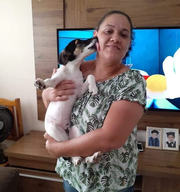 Recentemente a cachorrinha encontrou um novo lar