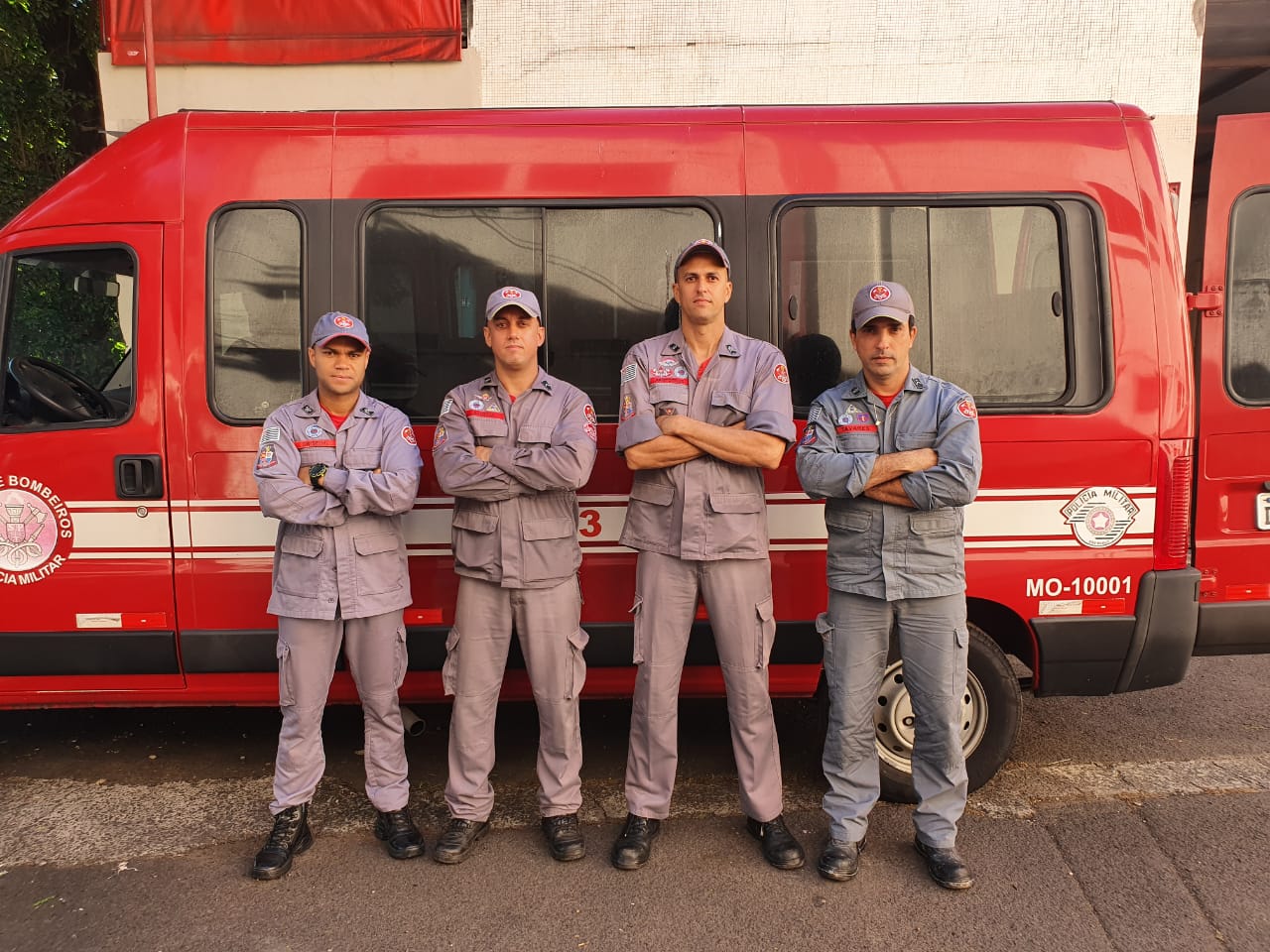 Bombeiros de Tupã vão auxiliar nas buscas de vítimas da chuva na baixada santista