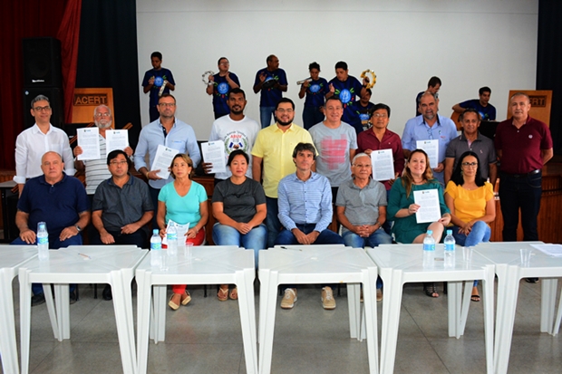 Reunião para a assinatura dos 13 convênios com Organizações da Sociedade Civil (OSC) / Foto: Prefeitura de Tupã