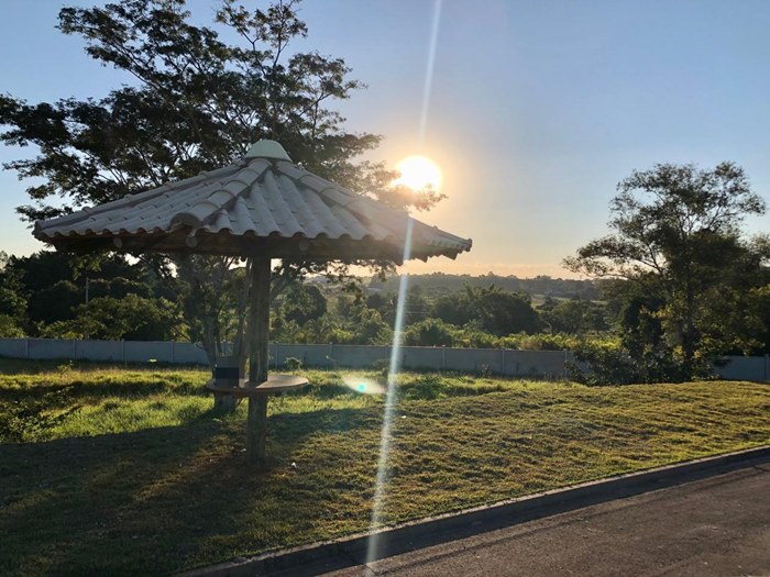 Com terrenos grandes e uma infraestrutura jamais vista em Tupã, o Jardim das Águas promete te surpreender.