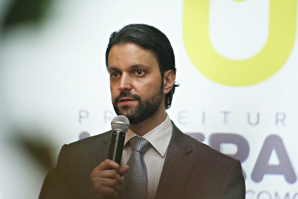 Alexandre Baldy, secretário estadual de Transportes Metropolitanos de São Paulo, em imagem do período em que era ministro de Temer — Foto: Neto Talmeli/Prefeitura de Uberaba