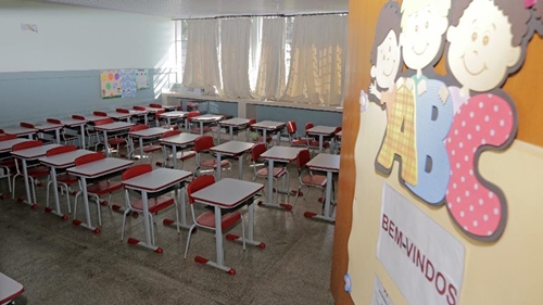 Presença de alunos nas aulas passa a ser opcional nas fases vermelha e laranja do Plano São Paulo.