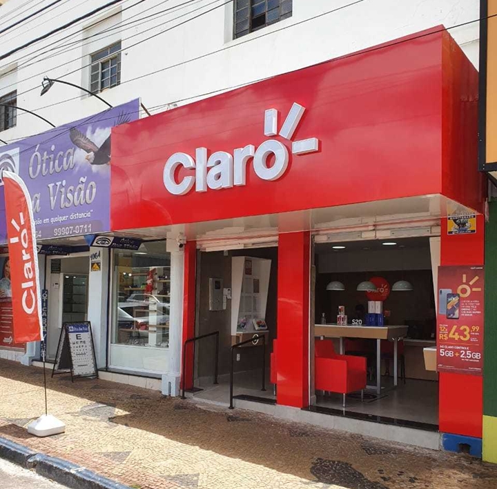 A loja fica localizada na Tamoios, 1.062, que é a principal avenida da cidade.