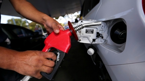 Mais caros: Petrobras aumenta preços do diesel e da gasolina nas refinarias