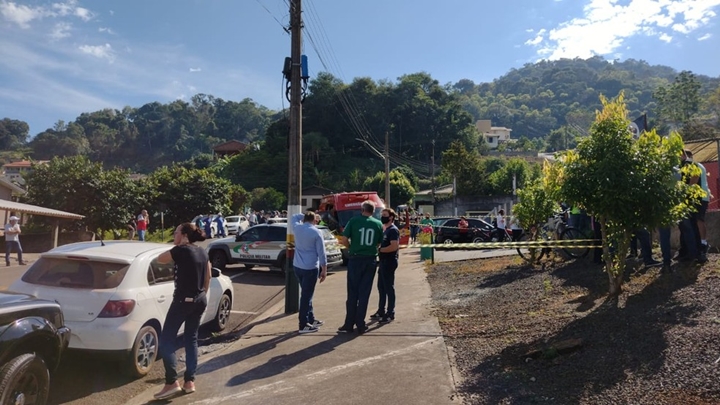 Jovem invade escola e mata crianças no Oeste de SC — Foto: Simone Fernandes/Arquivo Pessoal