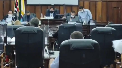 Sessão desta segunda-feira (4) teve duração de 1h30.