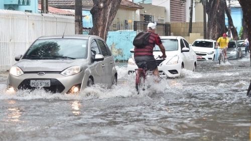Chuvas no Recife - Foto: Arthur Mota/Folha de Pernambuco