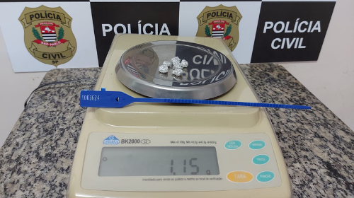 Adolescente é detido com seis pedras de crack em Iacri - Foto: Polícia Civil