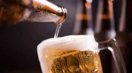 Cerveja deve ficar mais cara a partir do próximo mês - Foto: Freepik