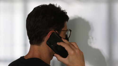 Consumidor ganha canal para denunciar telemarketing abusivo - © Tânia Rêgo/Agência Brasil