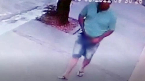 Polícia identifica homem suspeito de se masturbar e perseguir mulher em bairro de Lins (SP) — Foto: Reprodução/Câmeras de segurança