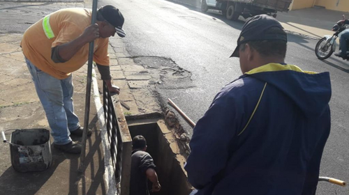 Equipe de Gestão Urbana intensifica limpeza e manutenção de canais pluviais - Foto: Prefeitura de Tupã