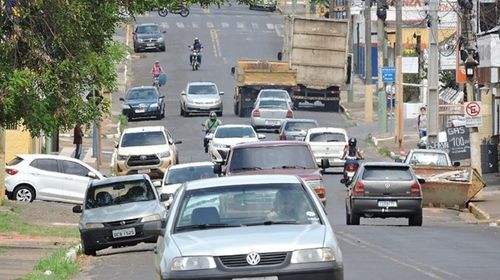 Estacionamento será proibido em um dos lados da rua Brasil em breve (Foto/Reprodução: Jornal Diário de Tupã)
