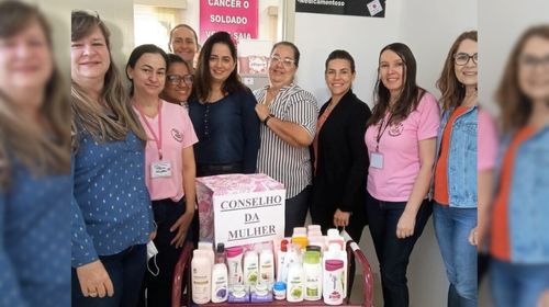 Conselho da Mulher entrega cremes e sabonetes à Rede Feminina do Câncer (Foto/Cedida)