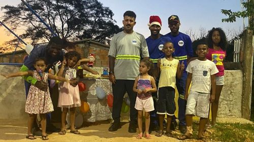 Amiguinhos da vizinhança também foram convidados (Foto: Arquivo Pessoal)
