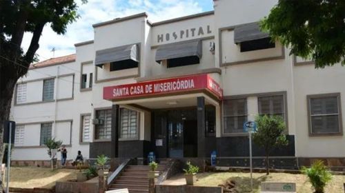 Vítima de estupro passou por atendimento médico na Santa Casa de Santa Cruz do Rio Pardo (SP) — Foto: Divulgação