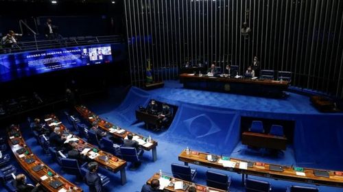Senadores tentam acordo para votar hoje Lei das Estatais (11/02/2021REUTERS/Adriano Machado)