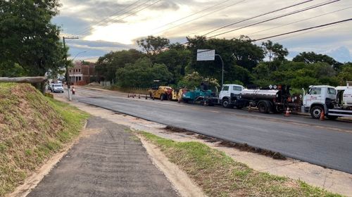 Recapeamento da rua Júlio Dualibi foi iniciado nesta segunda-feira (23) (Foto/Bruna de Pieri/TupãCity)